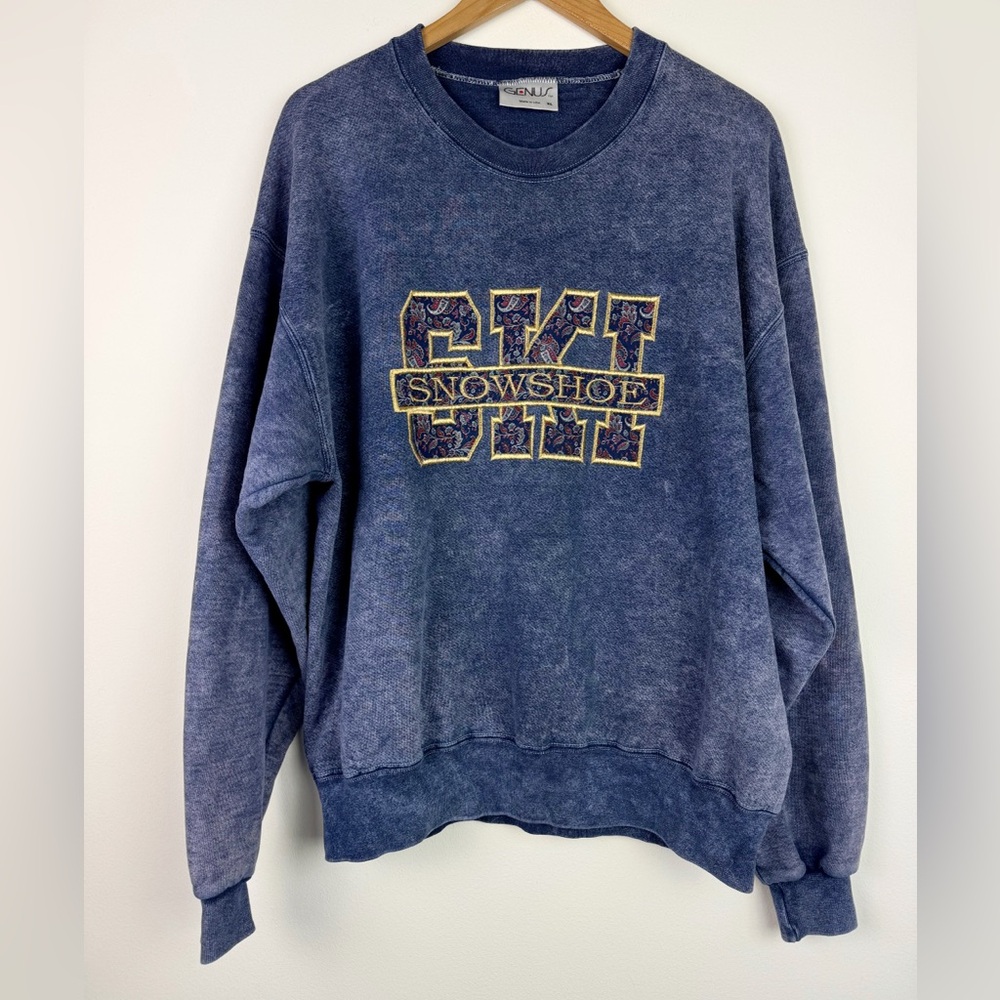 Ski Snowshoe Vintage 90's Sweatshirt